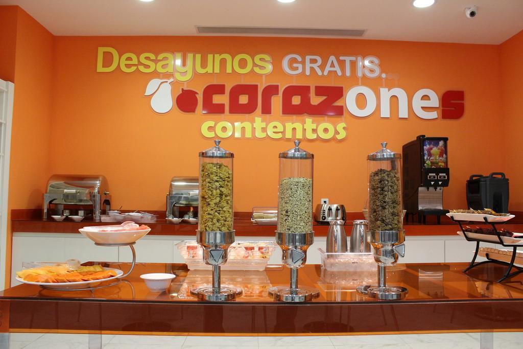 One Ciudad De Mexico Patriotismo Hotel Bagian luar foto
